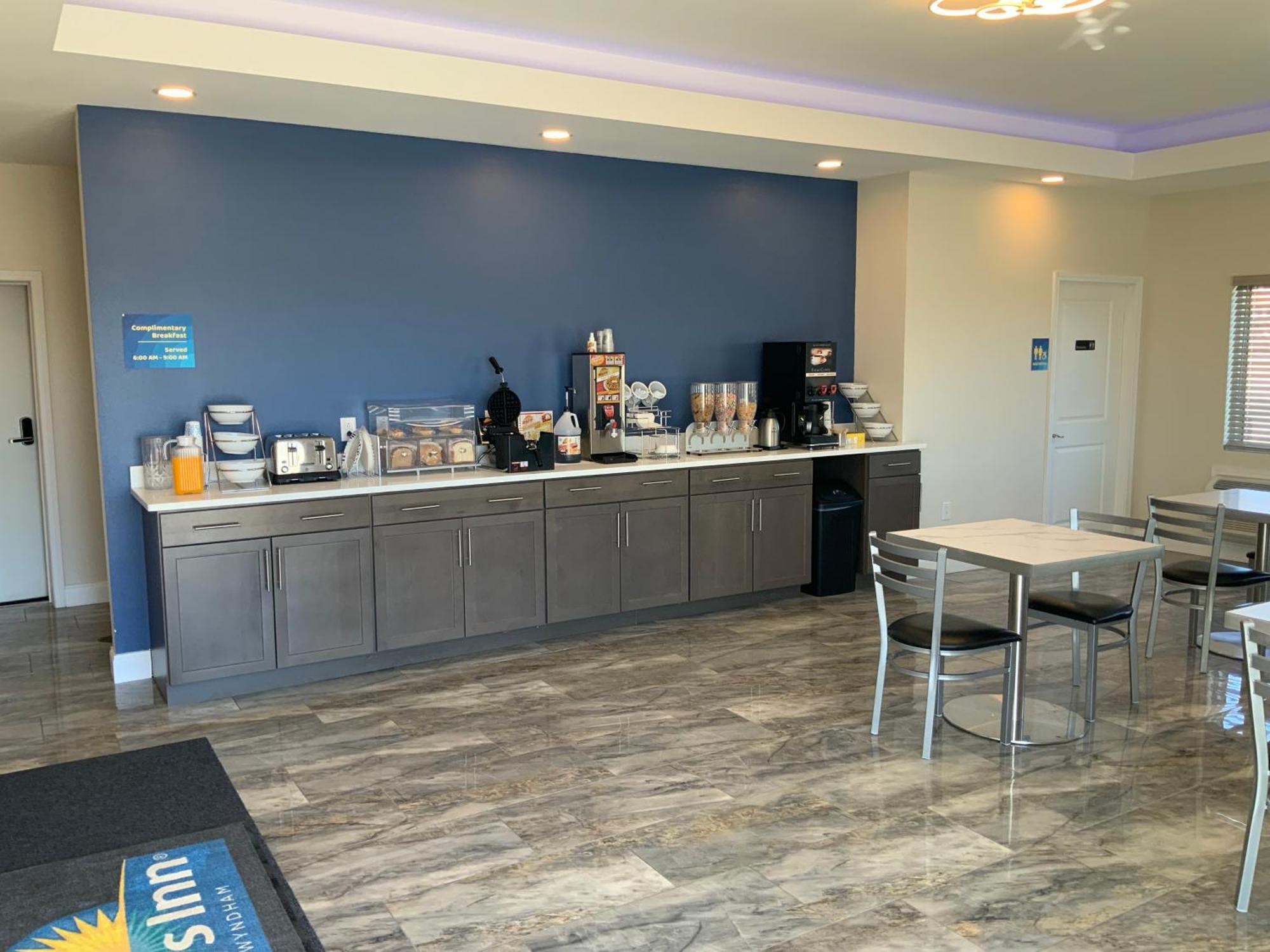 Days Inn By Wyndham Troy Il Ngoại thất bức ảnh